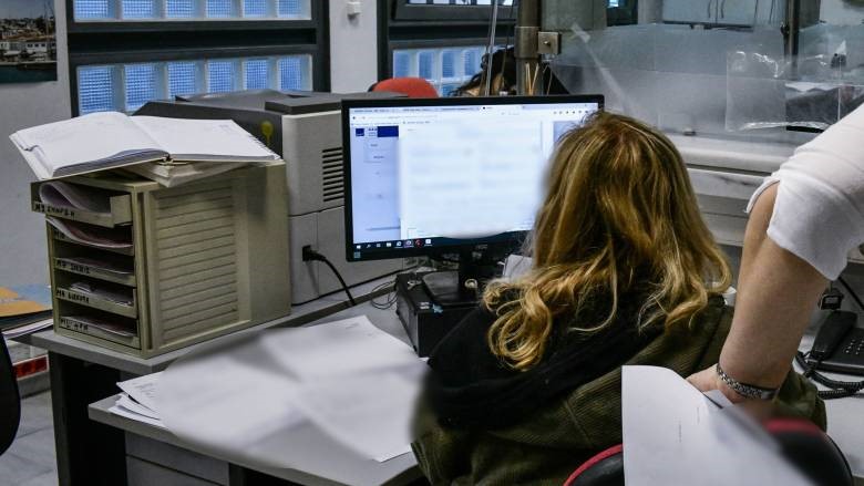 Με γραπτές εξετάσεις μέσω ΑΣΕΠ το νέο σύστημα προαγωγών